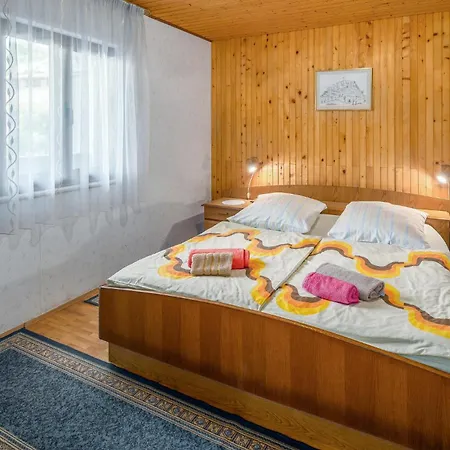 2 Bedroom Amazing In Apartment